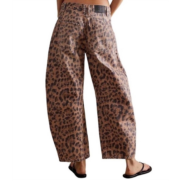 We The Free Good Luck Barrel Cheetah jeans - Picture 7 of 16